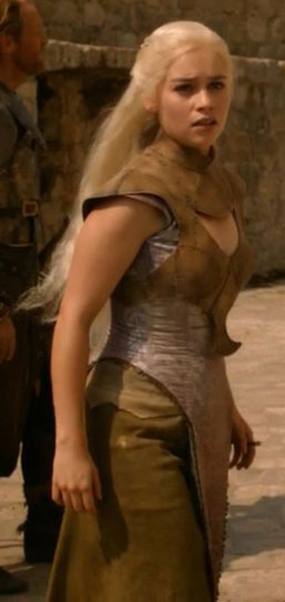 Emilia Clarke as Daenerys 