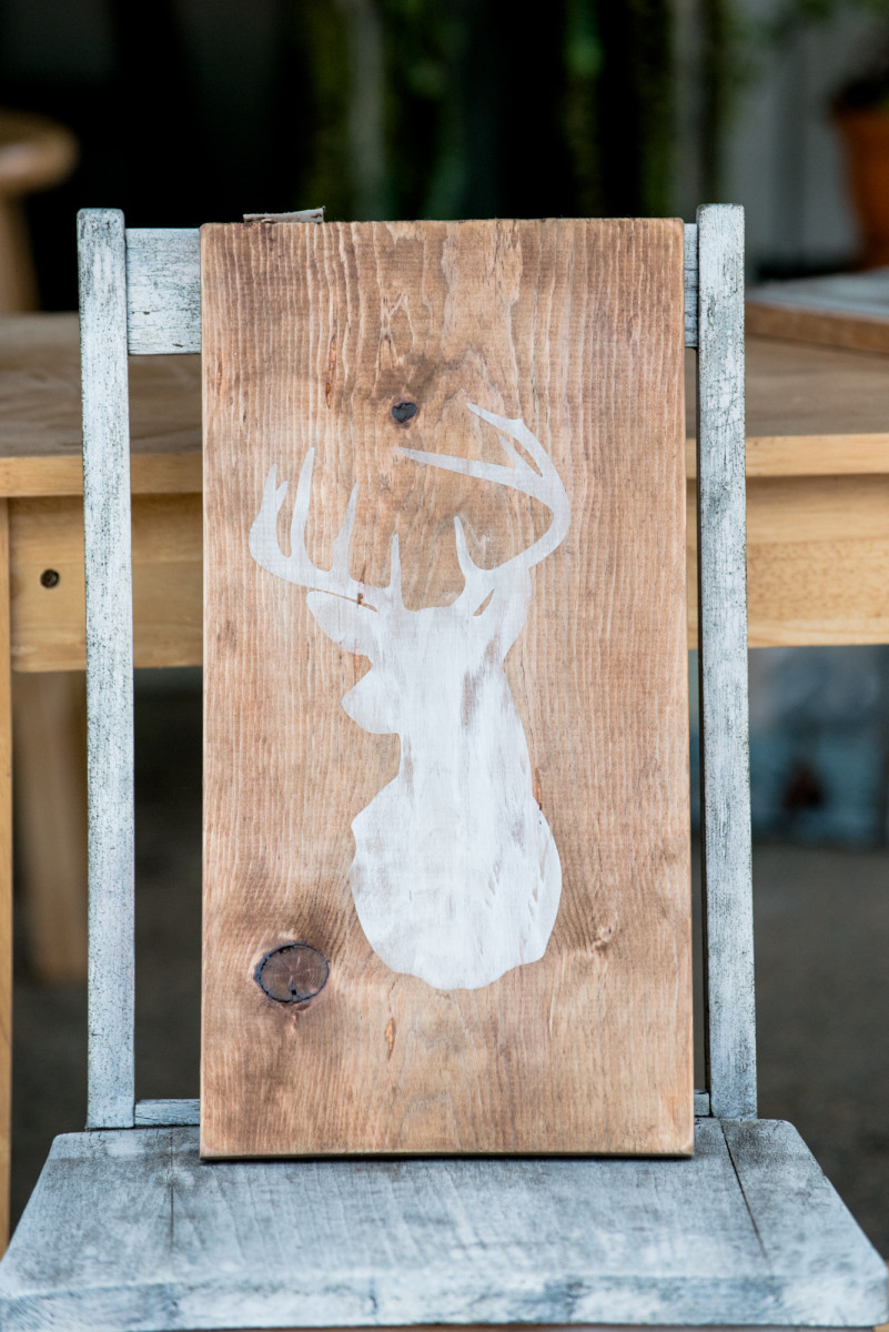 diy-distressed-deer-head-silhouette-rustic-wood-sign