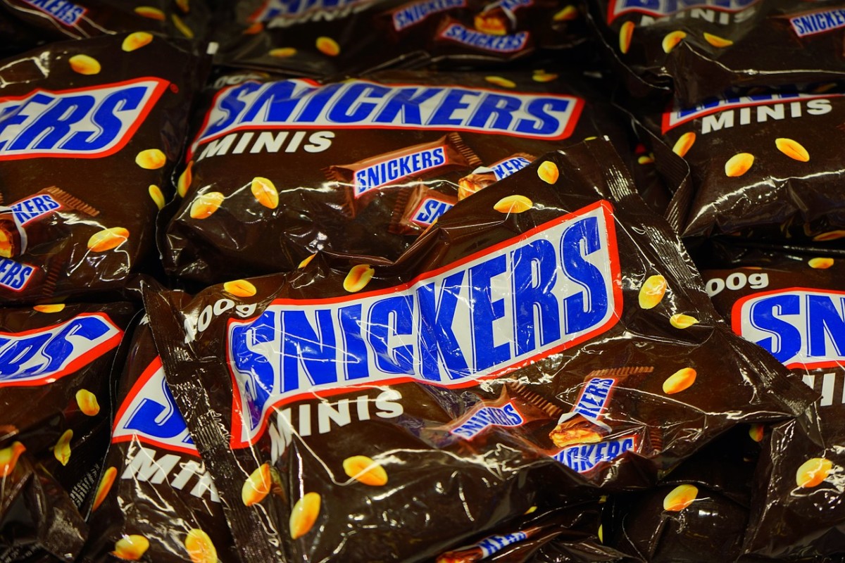 Snickers candy bars 