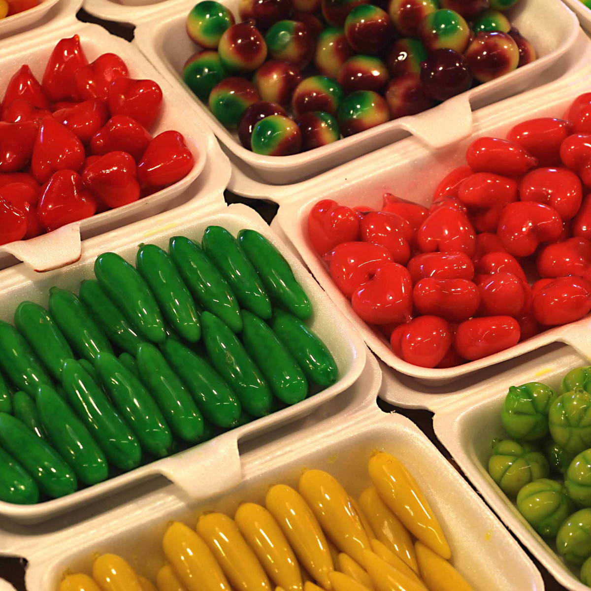 'Look Choup' sweets which imitate fruits both familar and unfamiliar 