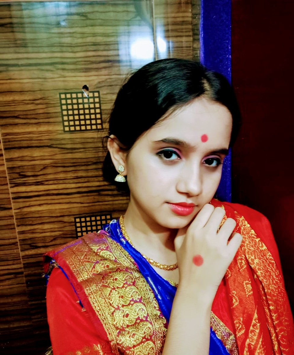 beautiful indian female model in bengali saree Stock Photo | Adobe Stock