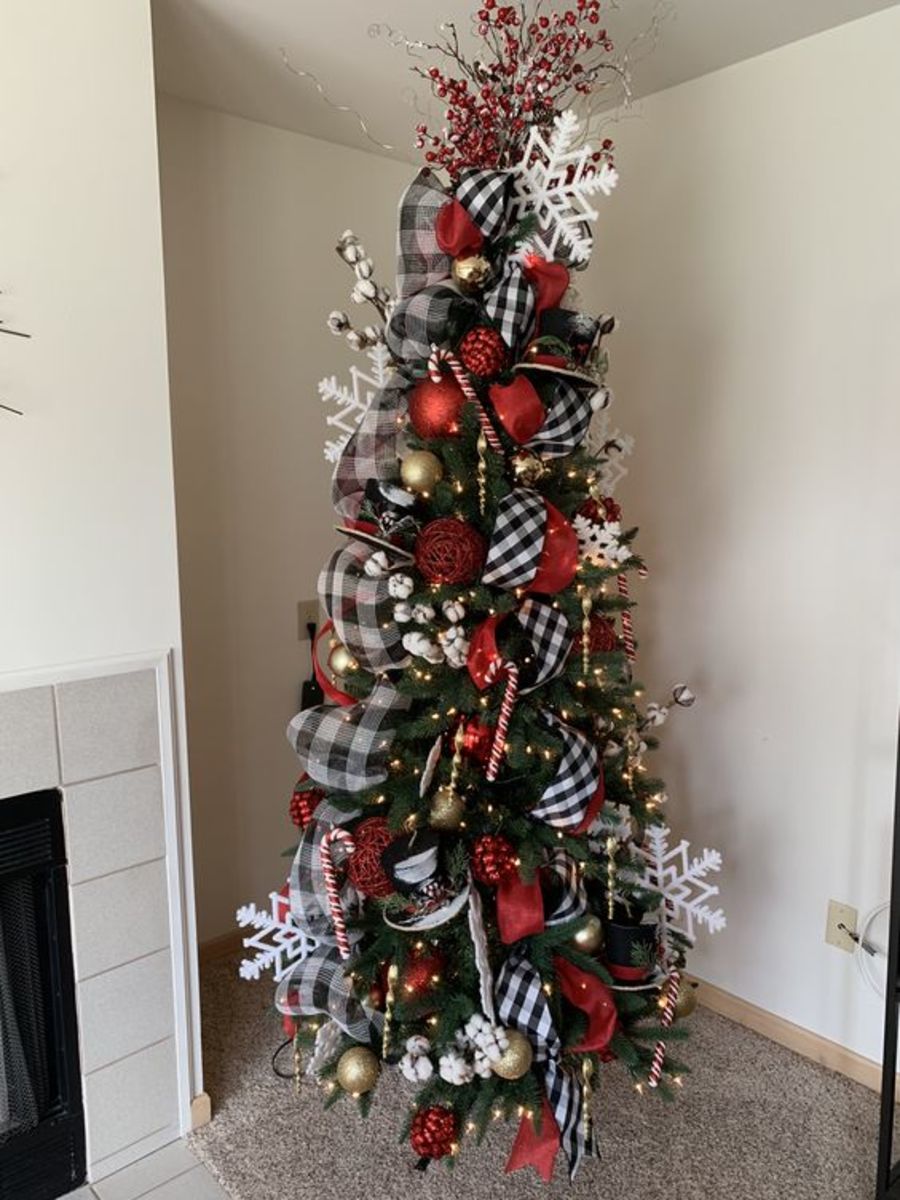 50+ Themed Christmas Tree Ideas for 2022 Holidappy