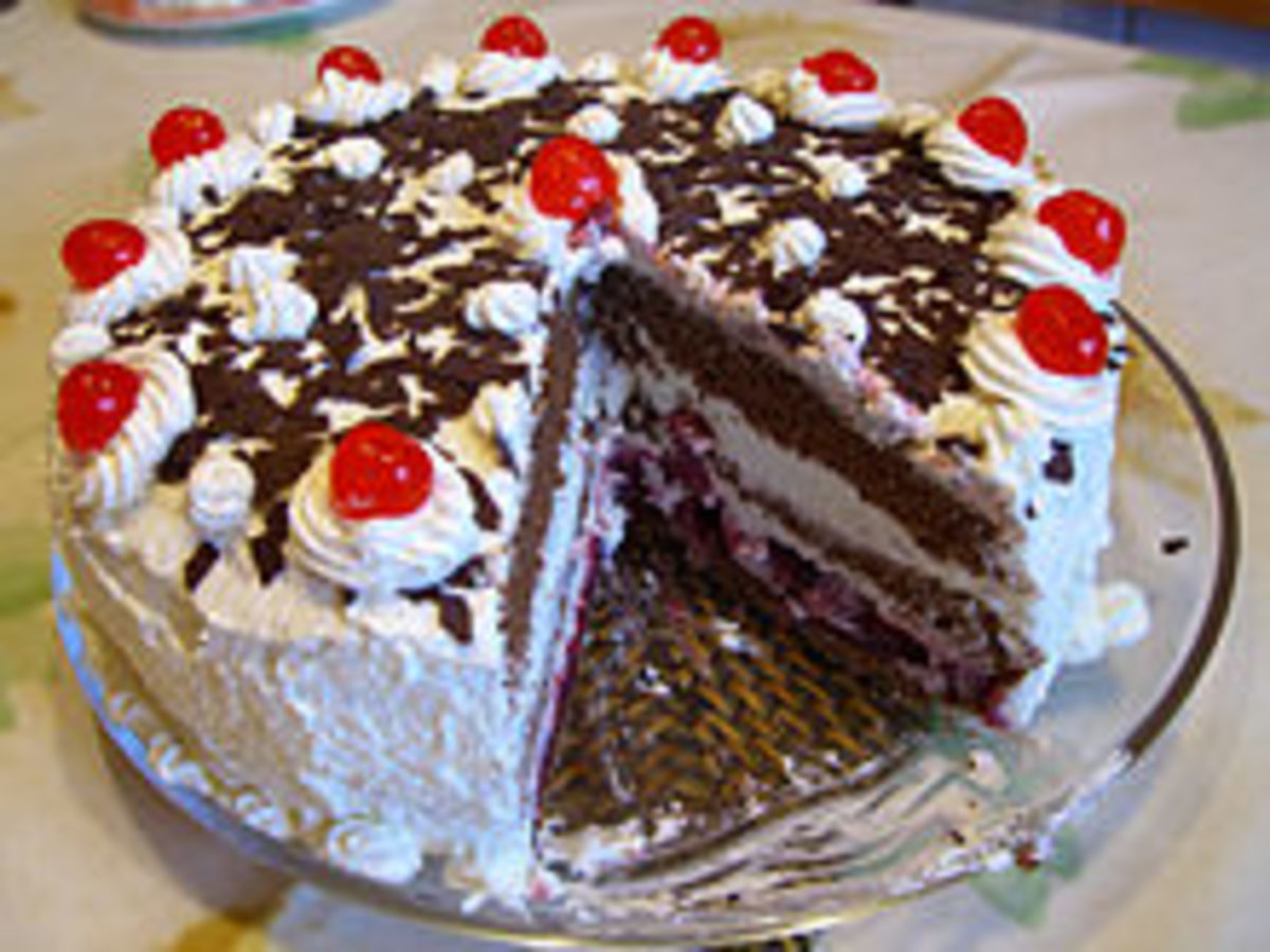 photo credit: wikipedia black forest cake, nice for a black, white and pink or black, white and red themed wedding