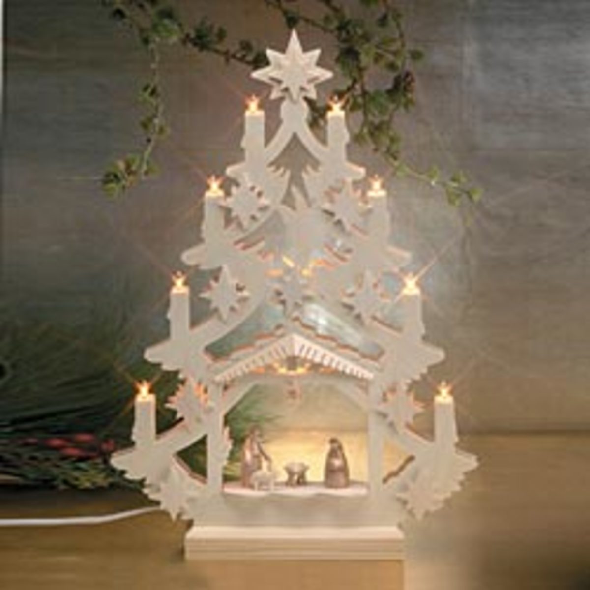 uno alla volta nativity set in pure white