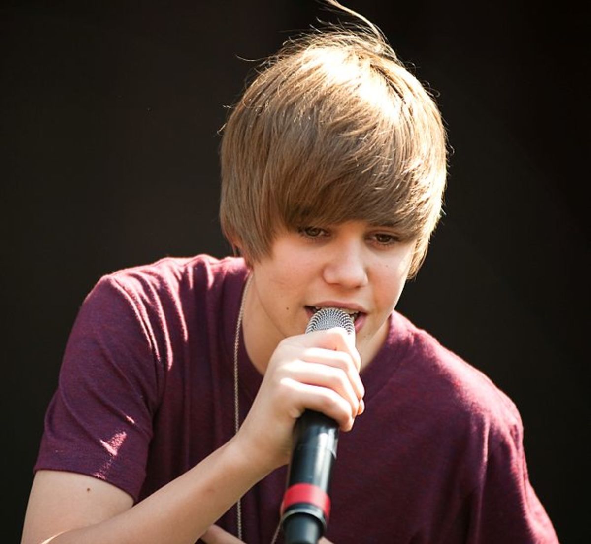 Justin Bieber in his favorite color - purple. 