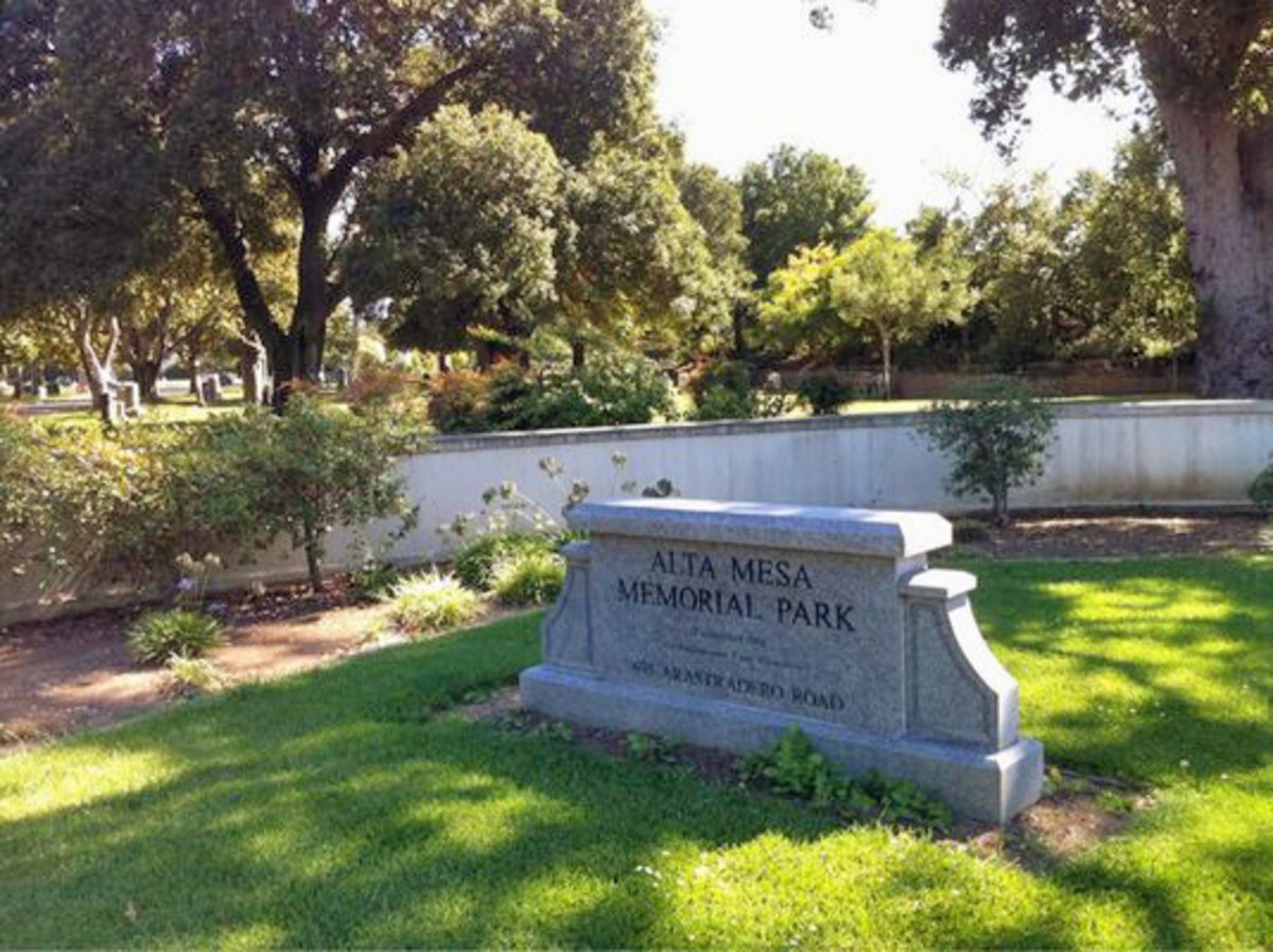 Alta mesa memorial park steve jobs