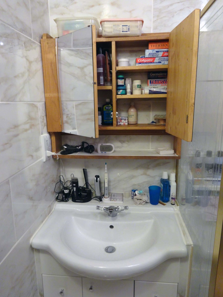 Vanity Sink and cupboard