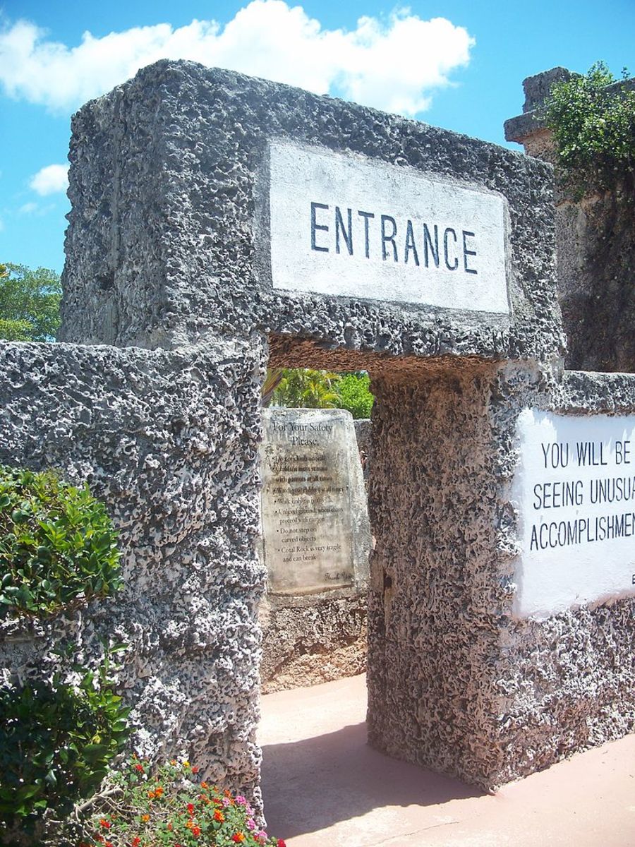Entrance to the Coral Castle 