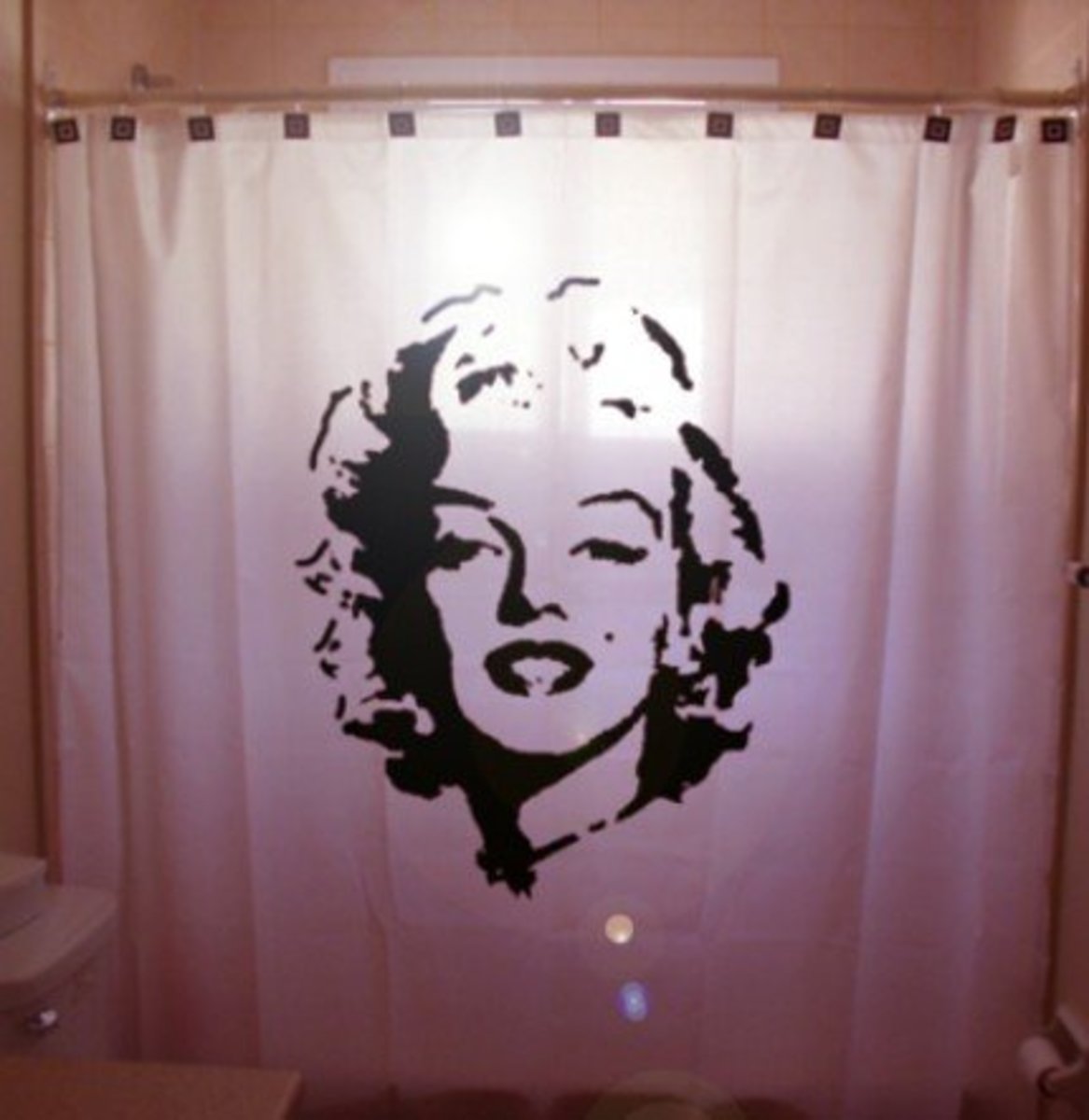 12-flirty-fun-pretty-shower-curtains-to-spice-up-your-bathroom