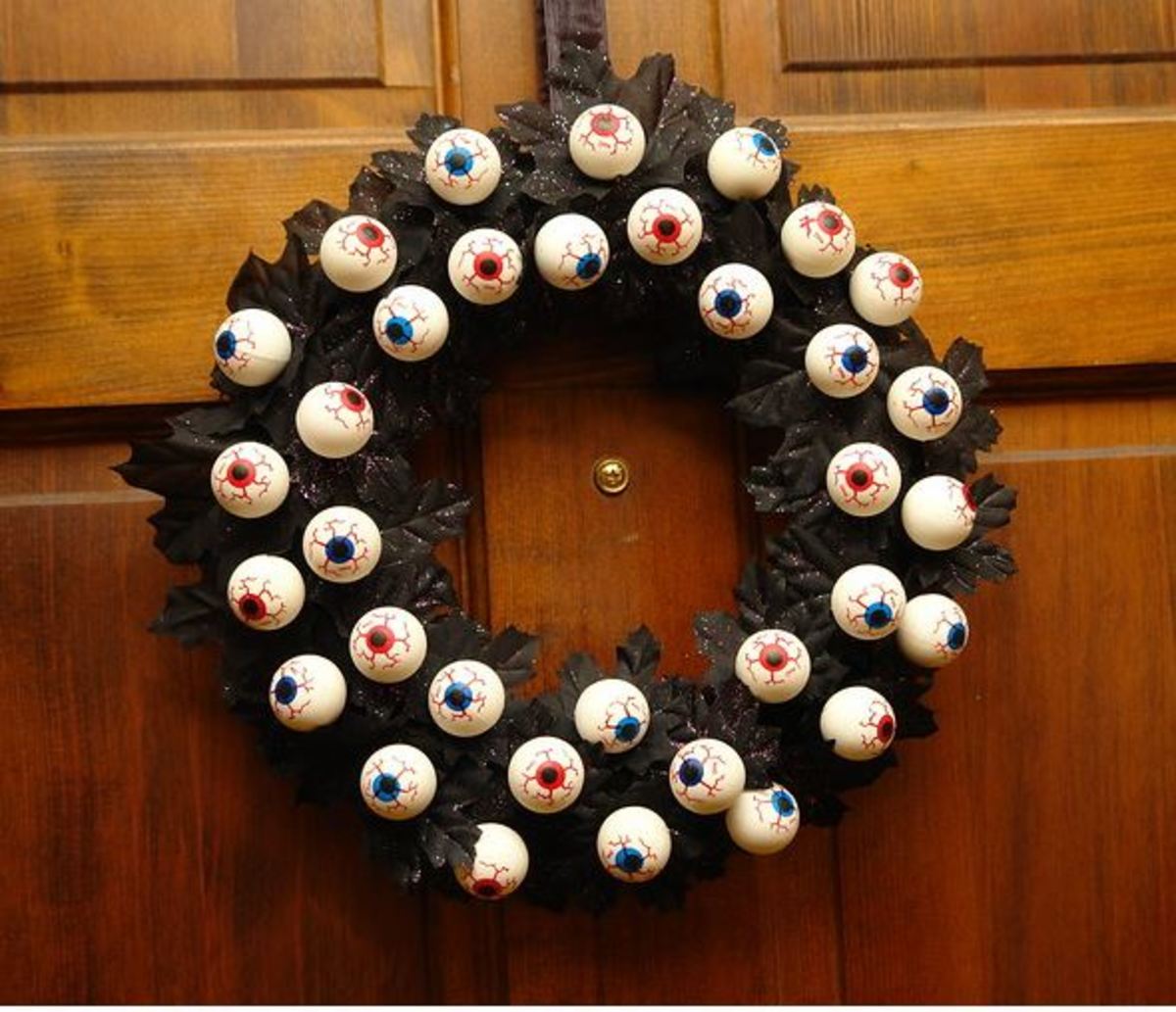 Ping Pong Eyeball Wreath