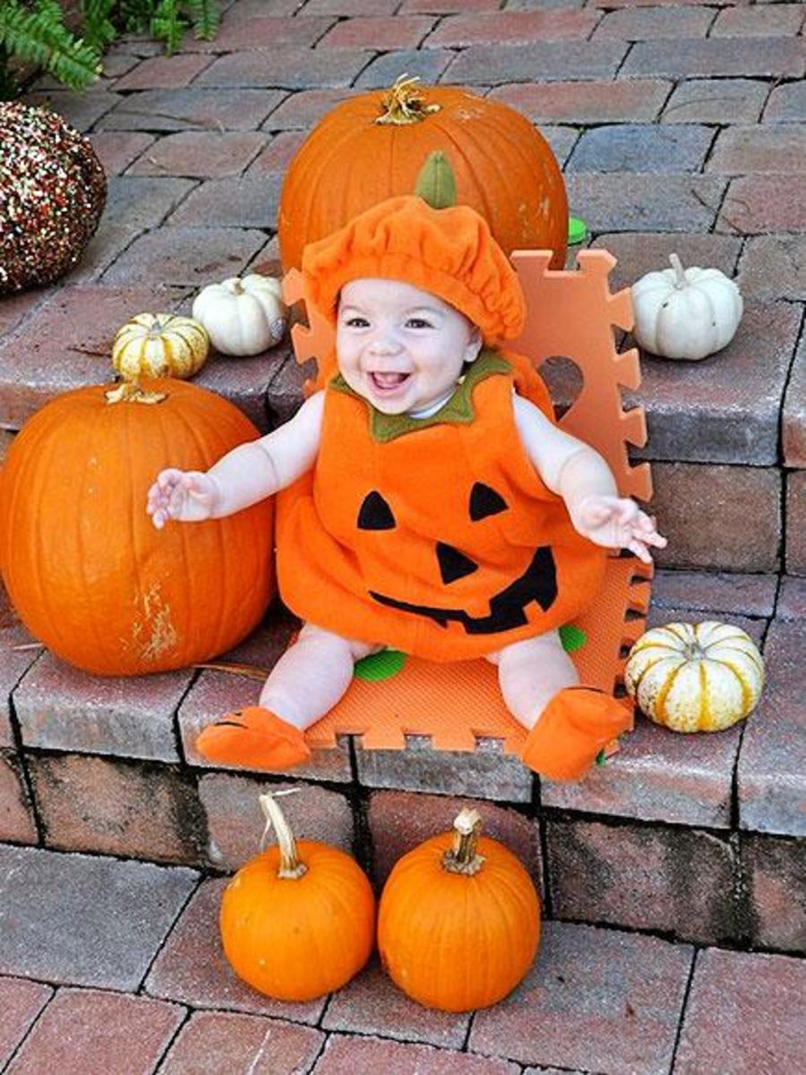 pumpkin-baby-costumes