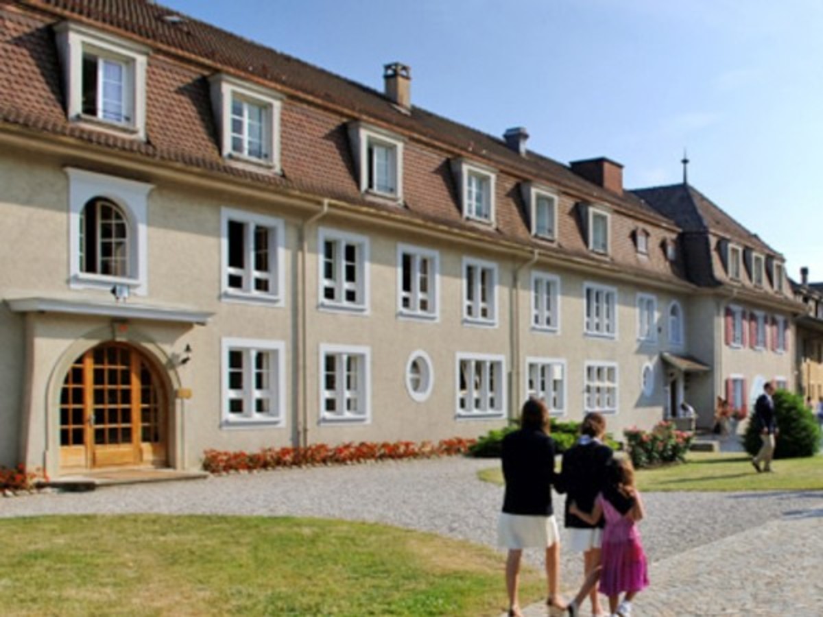 Top 10 Most Expensive Boarding Schools in the World Interesting Facts