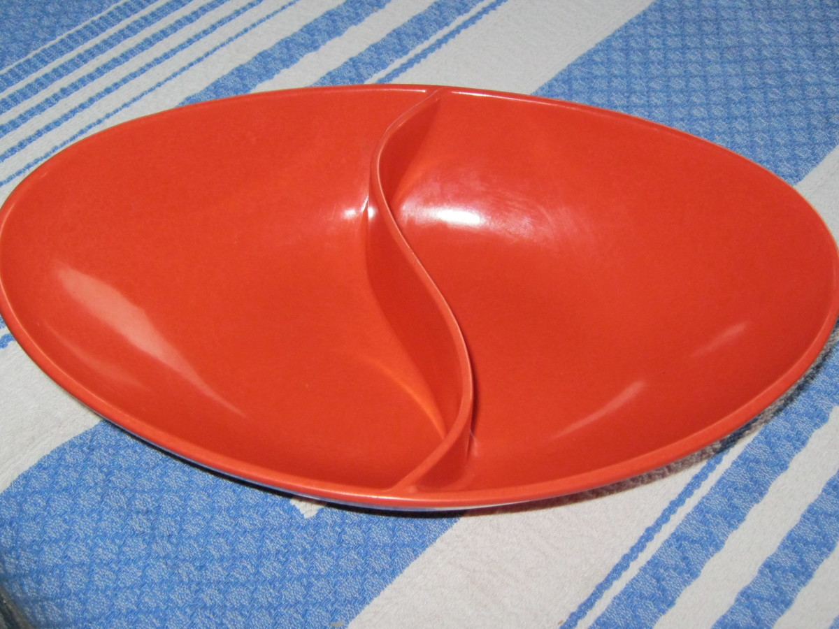 Many of the serving dishes were divided and shapes in many pieces were elongated. 