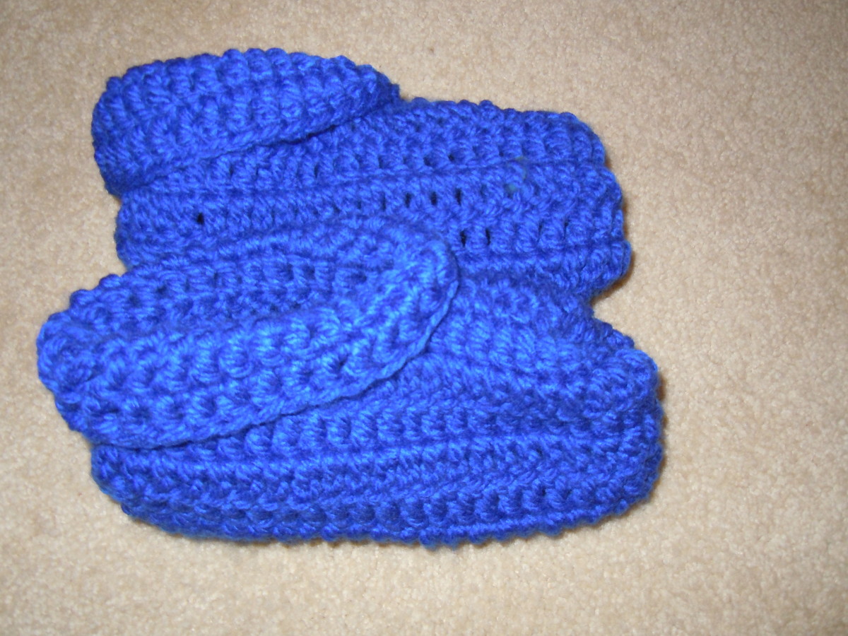 easy-to-crochet-warm-slippers-pattern