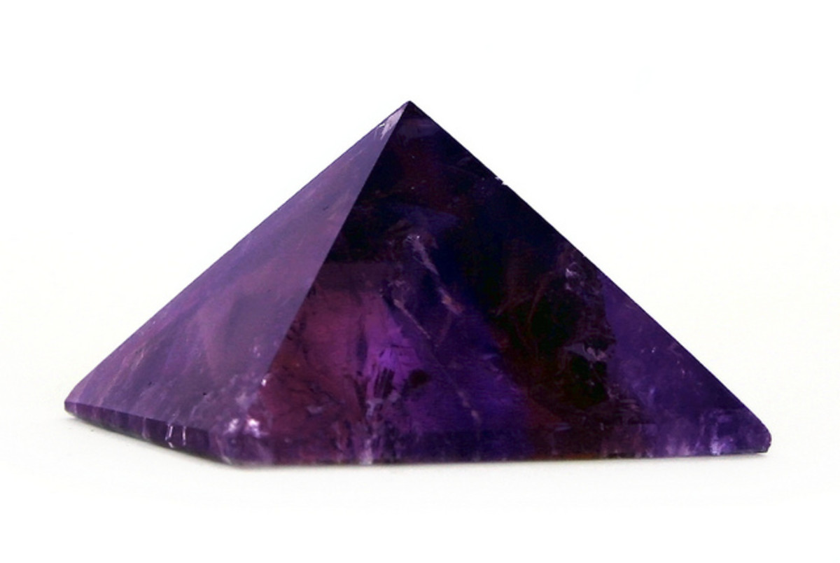 Crystals that are used in healing need to be cleansed in order to maintain their properties and good energy. 