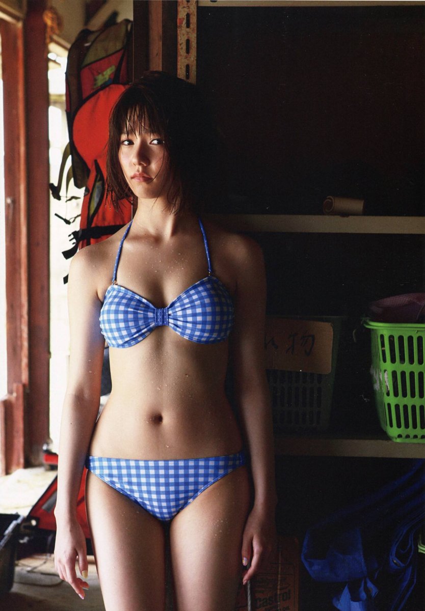 haruka-shimazaki-the-cute-idol-singer-bikini-model-and-member-of-akb48