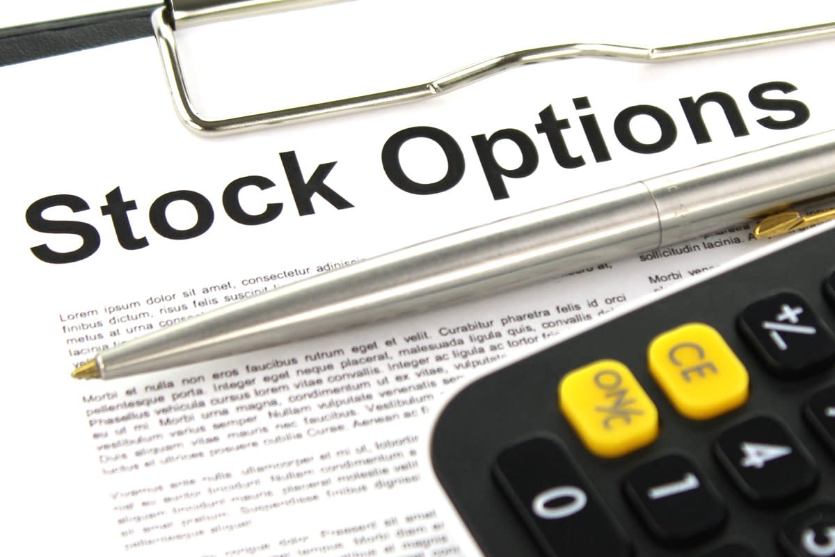 Stock Options: How to Use Puts and Calls