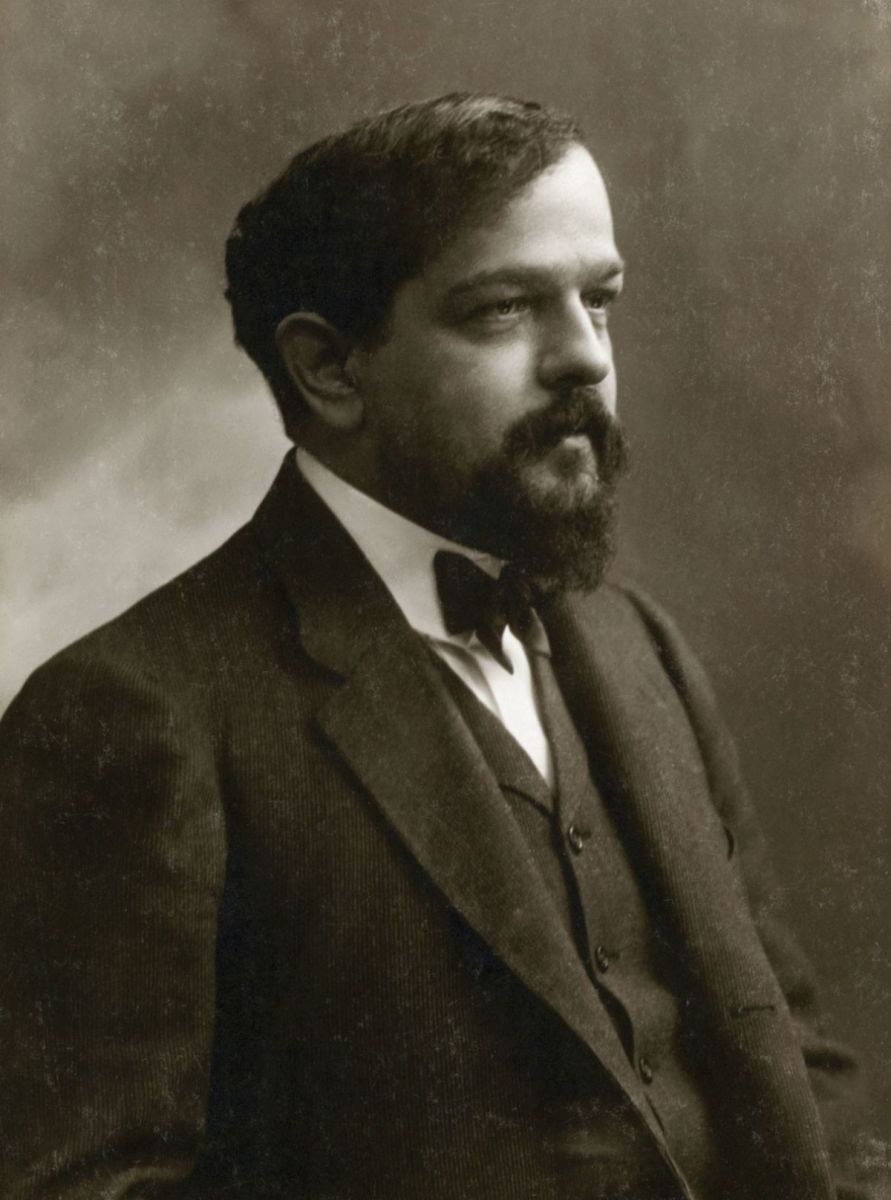 Photograph of Debussy in 1908.