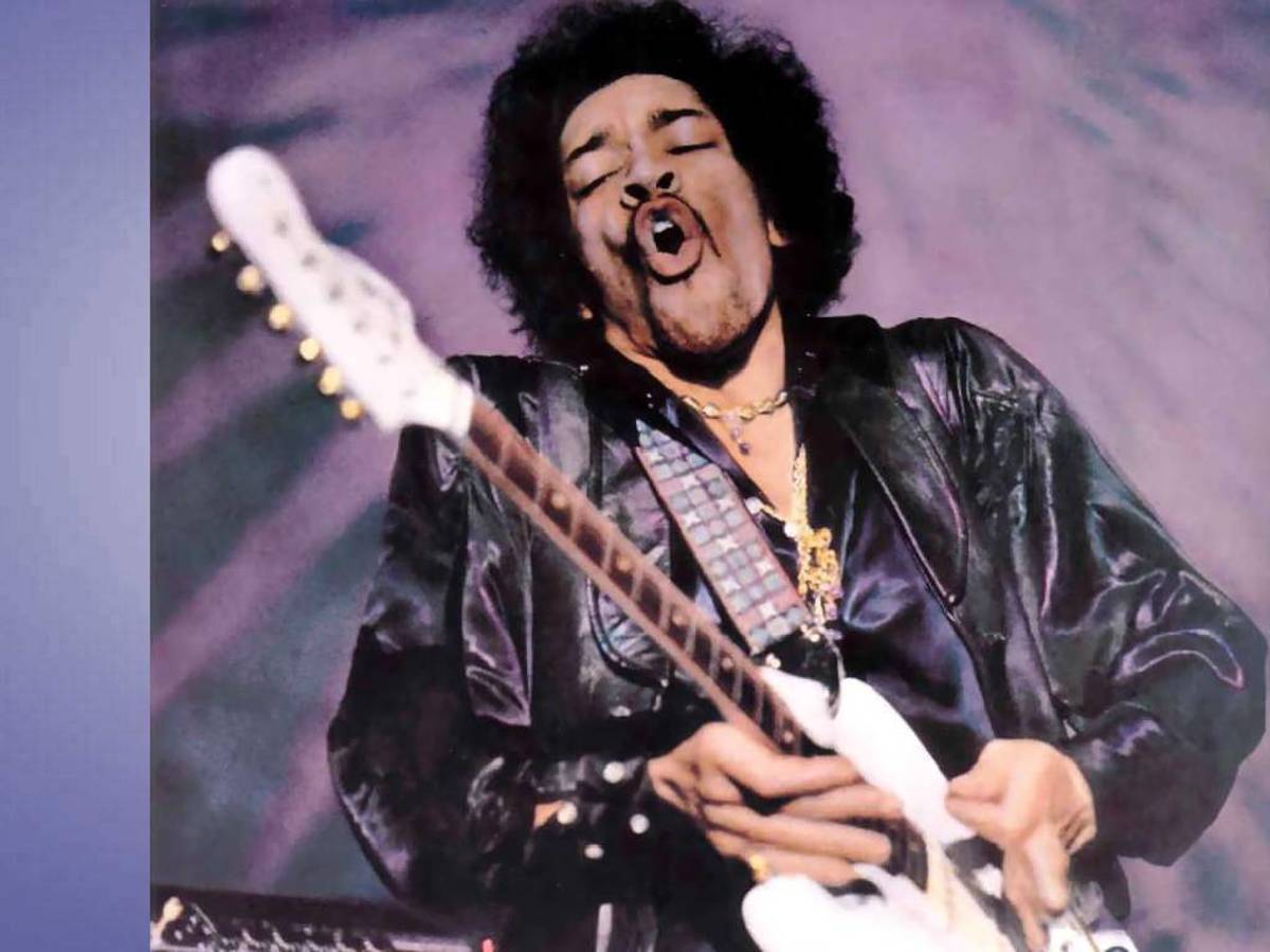 guitarists-playing-with-eyes-closed-the-very-best-guitar-faces