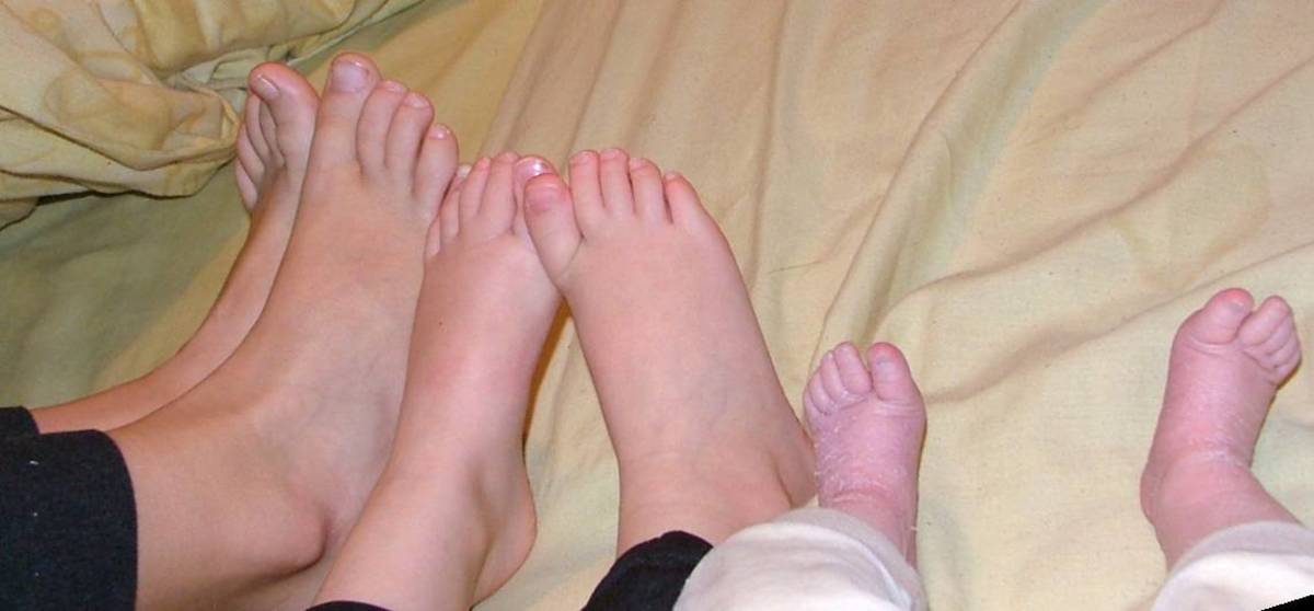 Pairs of Feet