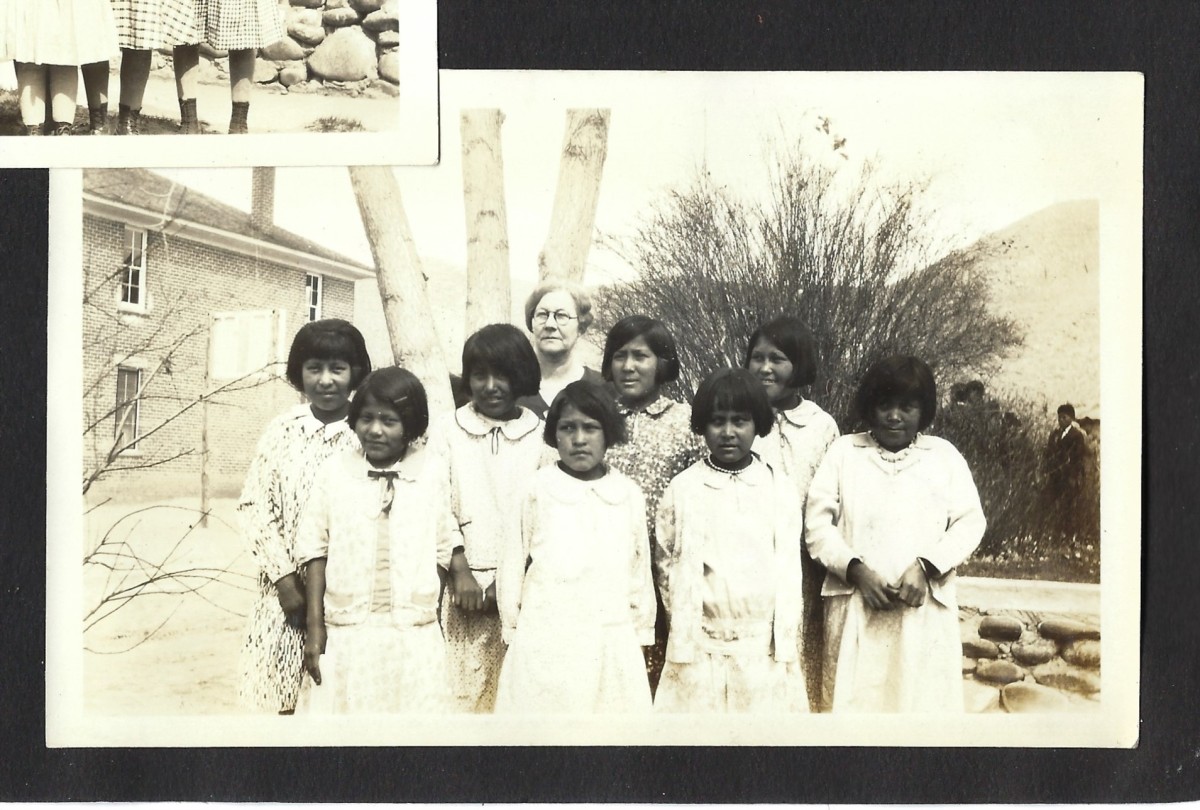 navajo-school