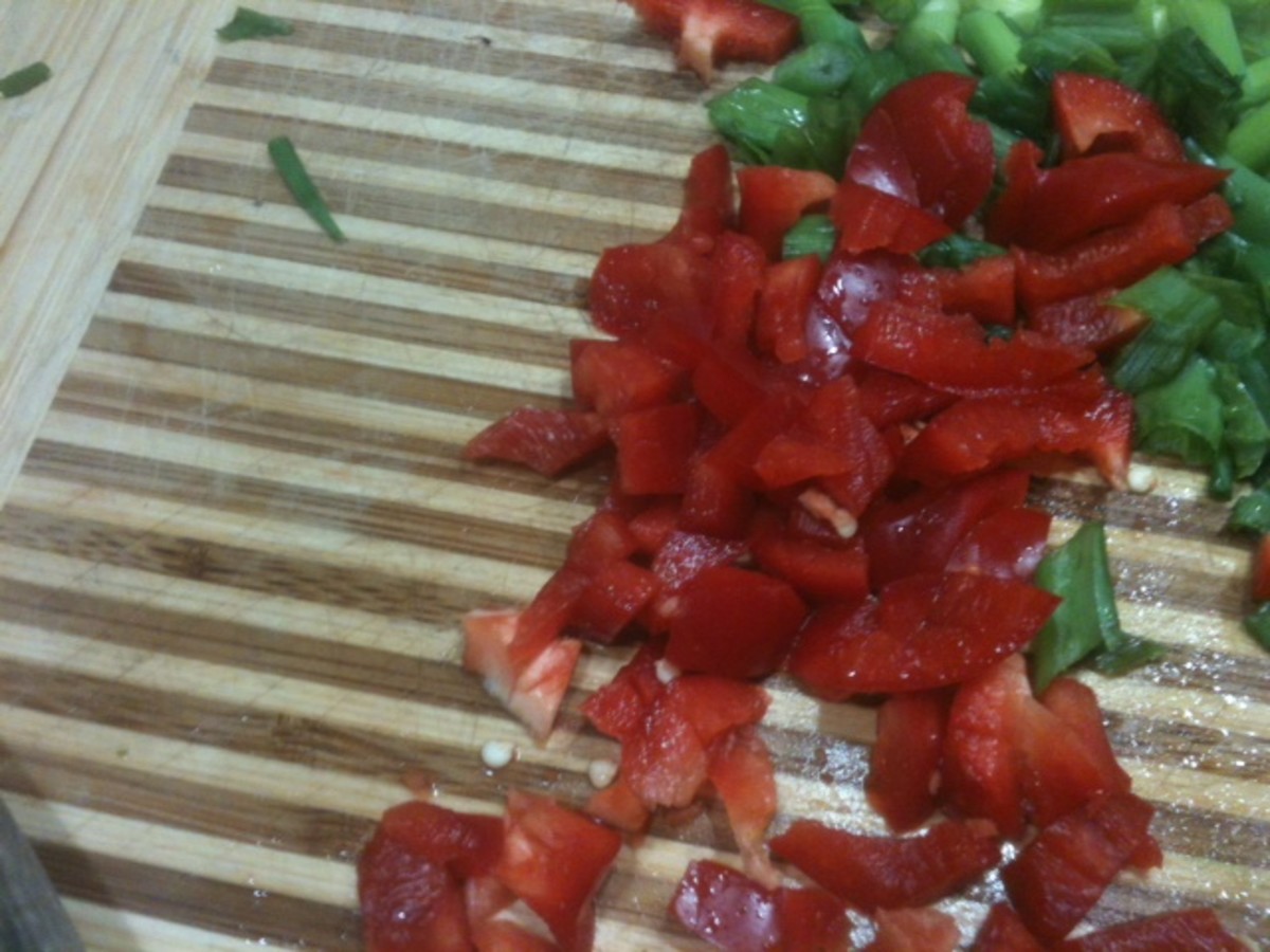 Red Lobster Fiesta Lobster Rolls recipe. Cutting the pepper and green onion. 