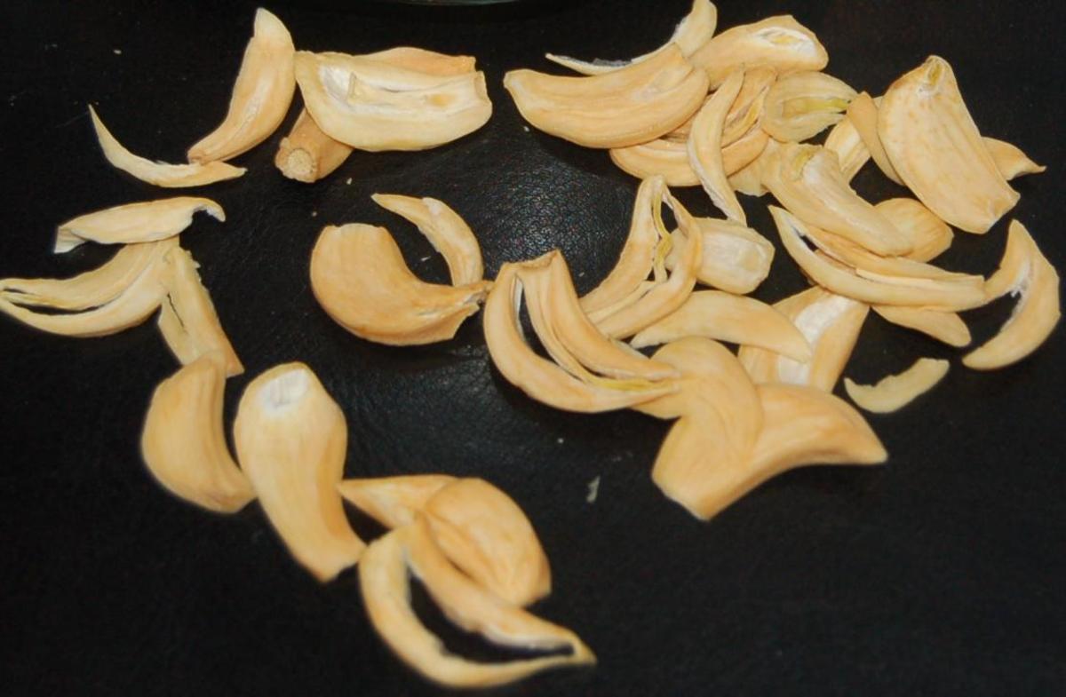 Dried garlic