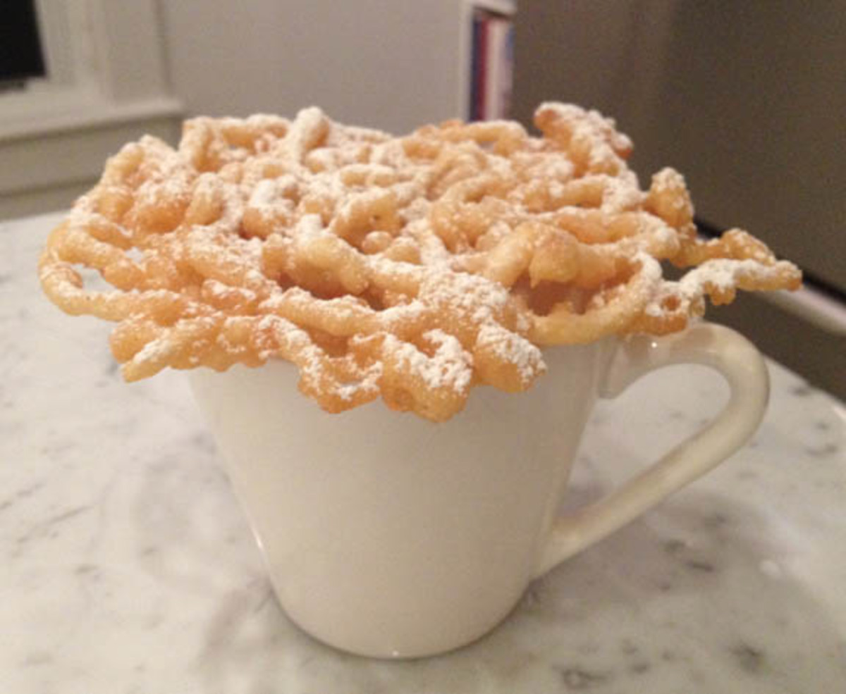 Visiting Lancaster Pennsylvania And Learning How To Make Funnel Cakes Visiting lancaster pennsylvania and learning how to make funnel cakes