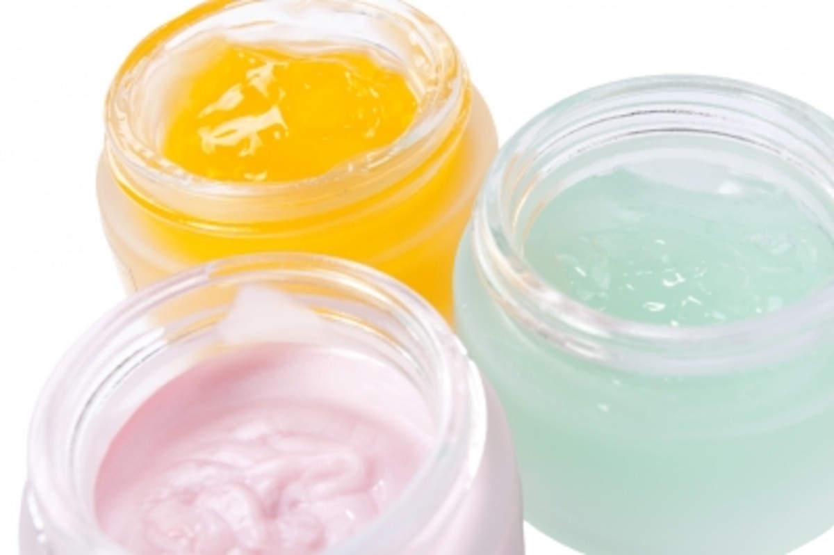 recycle old travel size containers and use for layered lip gloss.
