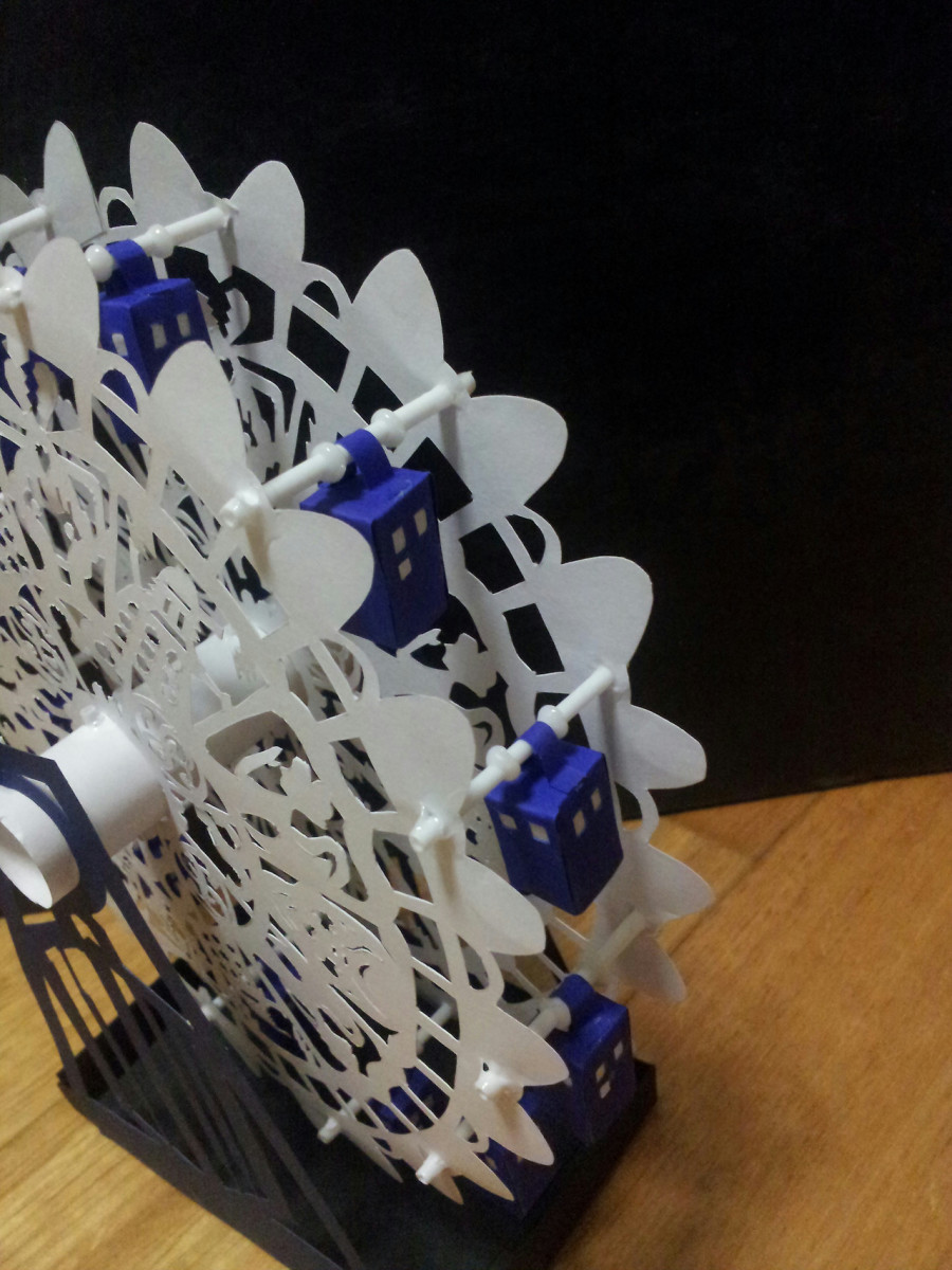 TARDIS Ferris Wheel - Printable Craft Ideas - Make Your Own