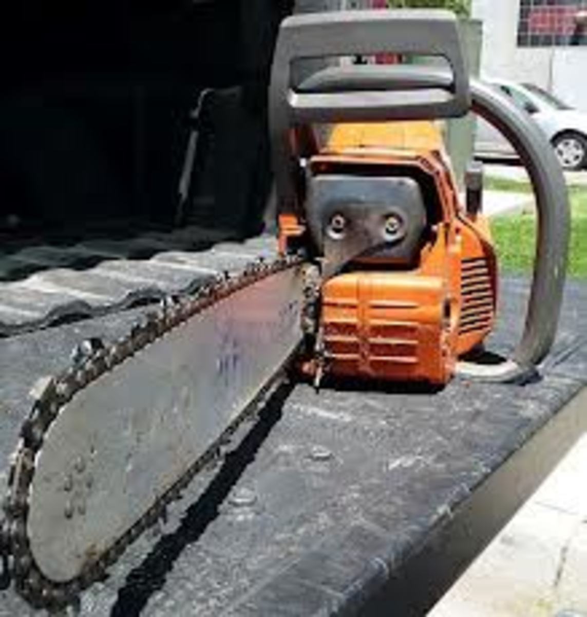 bookofjoe: Best tool of 2012: Black & Decker Alligator Lopper Battery-Powered  Chain Saw