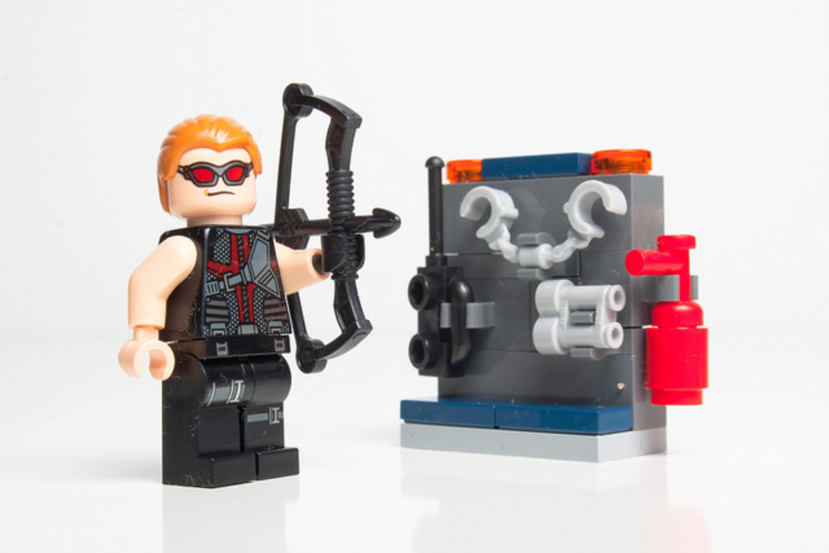 LEGO Hawkeye With Equipment 30165 Assembled 