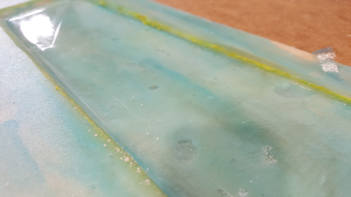 I found it particularly difficult to ensure that there were absolutely no air bubbles in the layers. You can faintly see some air bubbles in the mould that I made. This would not be acceptable.