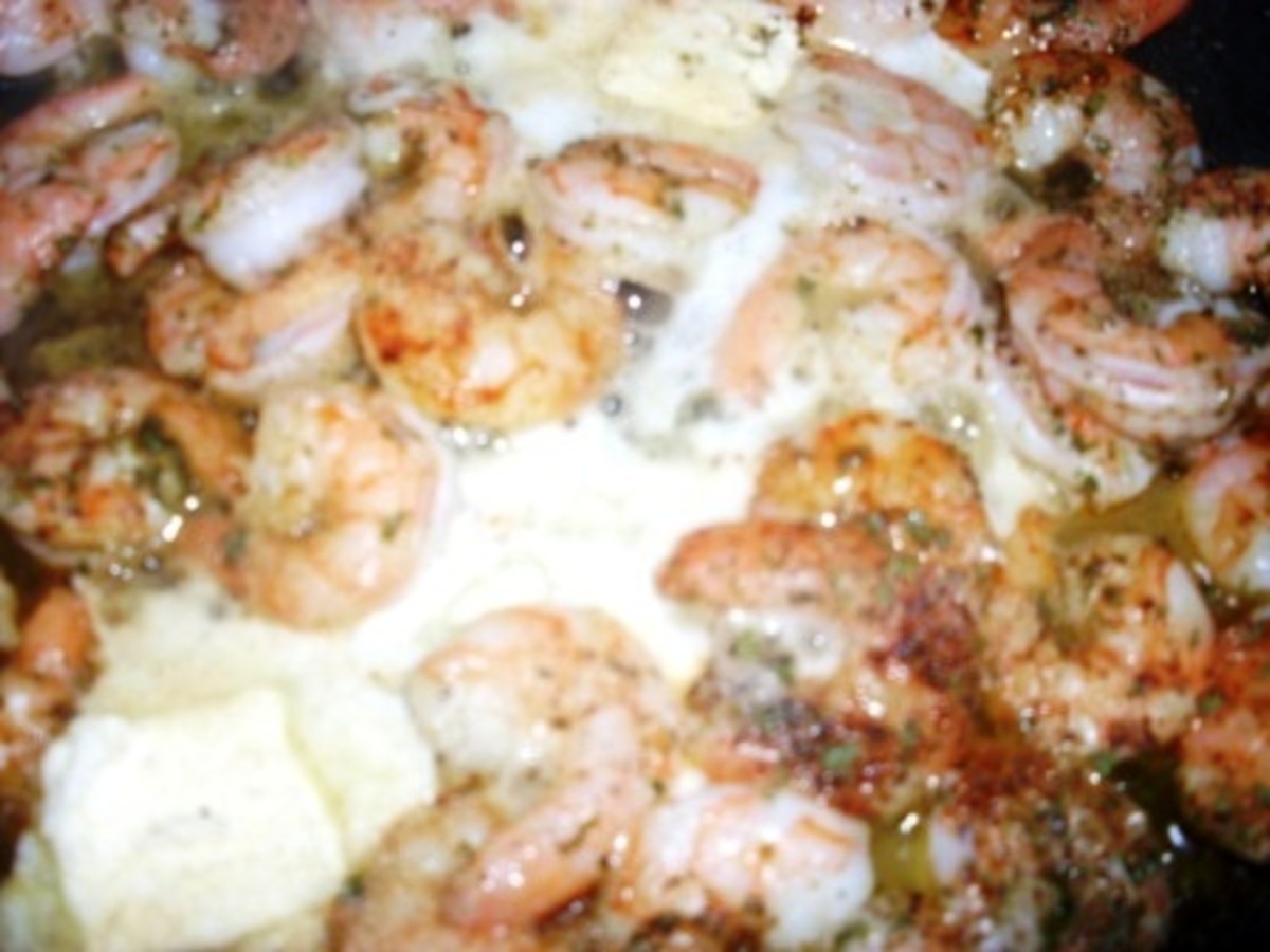 Recipe for How to Make the Best Shrimp Fettuccine with Garlic Butter Sauce : adding the butter