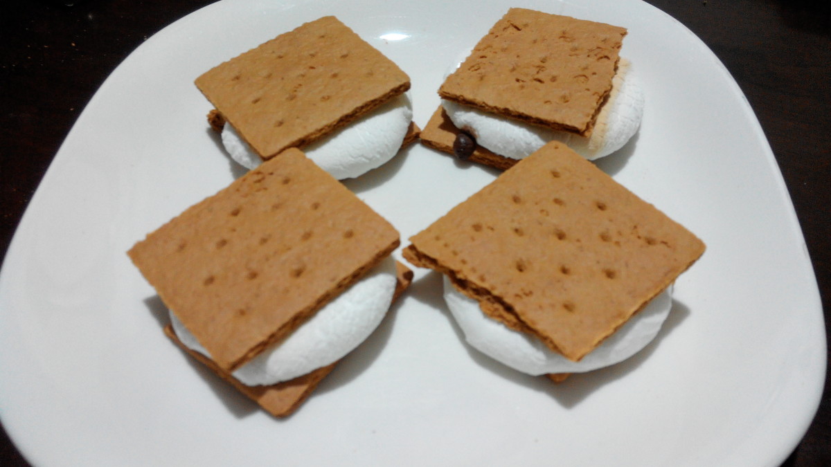 How to Make Mini S'mores in the Toaster Oven