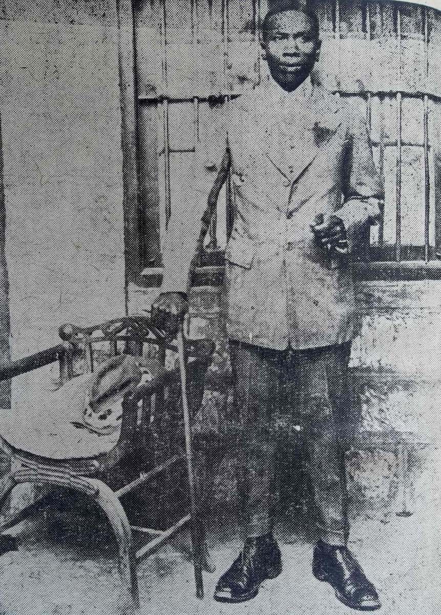 Four years after a mission education, Kenyatta goes to Nairobi in search of work - 1914