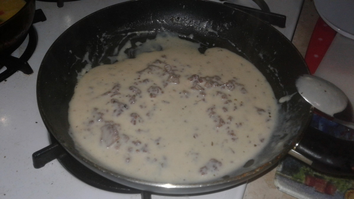 Allow gravy to simmer and thicken. If gravy is too thick, add a little more milk.