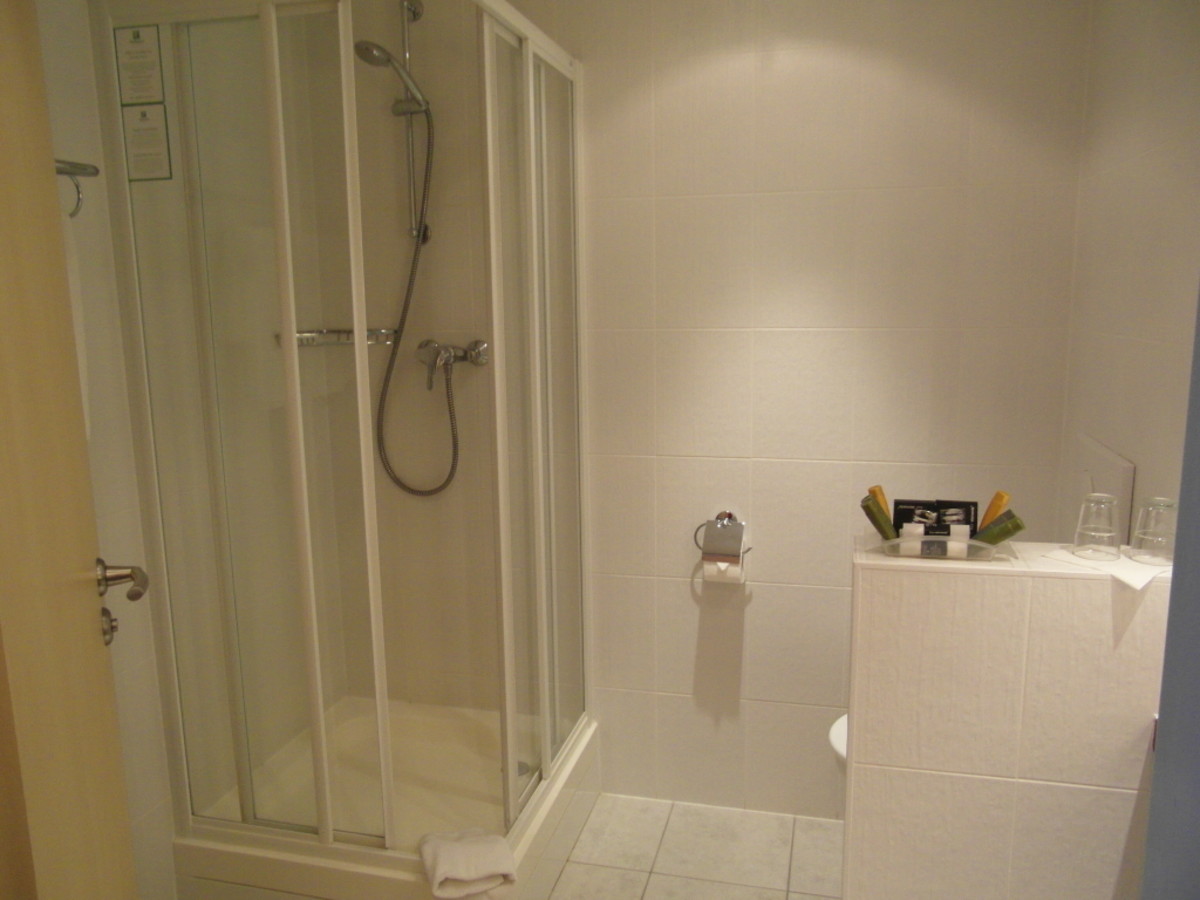 The shower room.