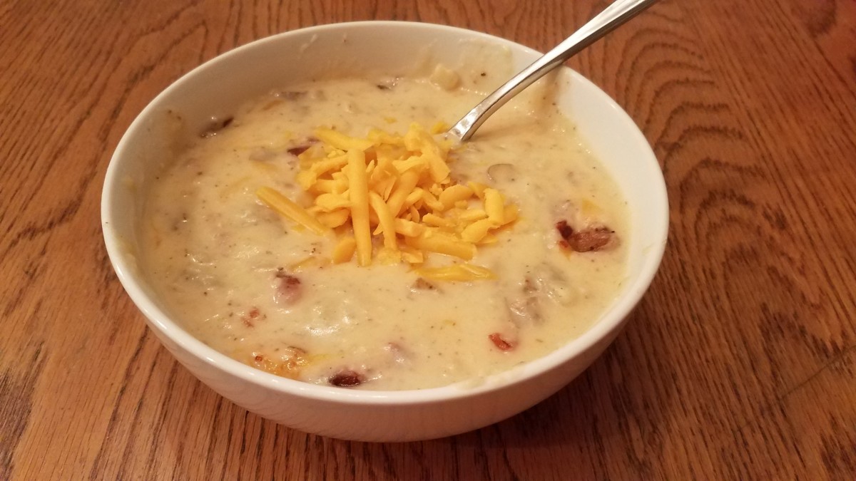 Creamy, Clean-Eating Baked Potato Soup