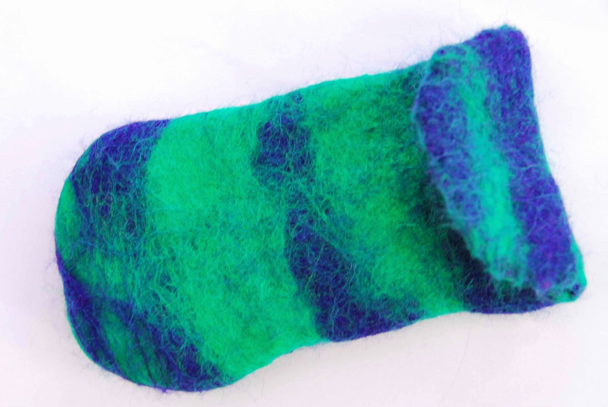 The wet felted phone pouch