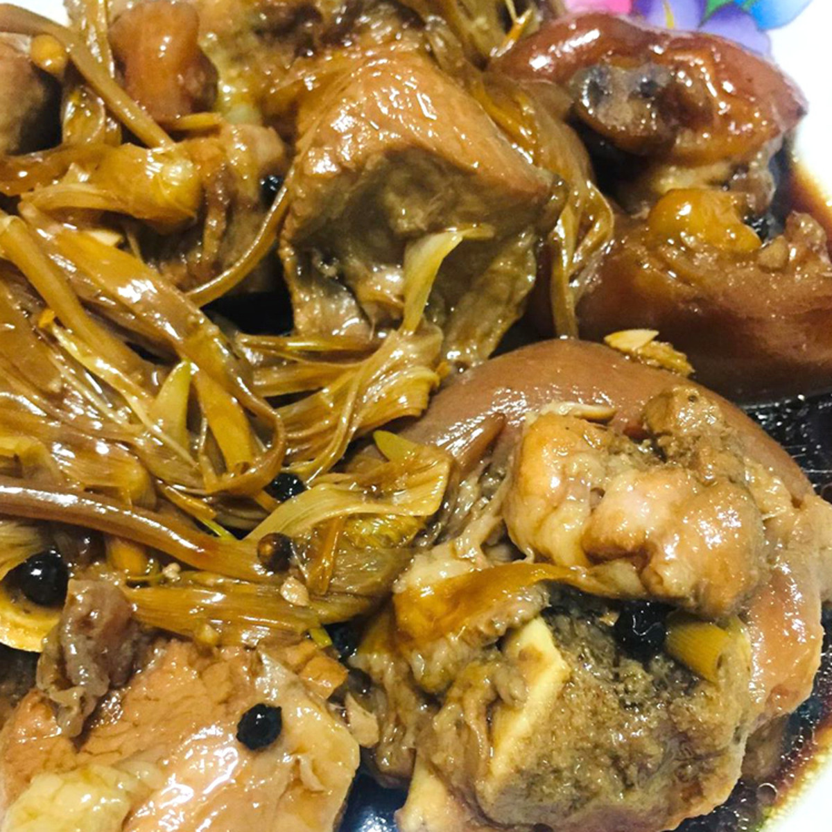 How to Cook Paksiw na Pata: A Filipino Pork Hock Recipe