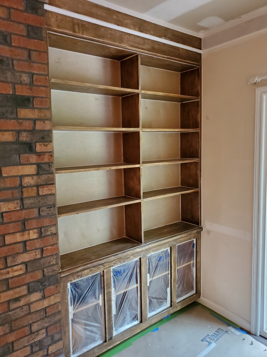 Tips For Spray Painting Bookshelves, Best Paint For Wood Bookcase