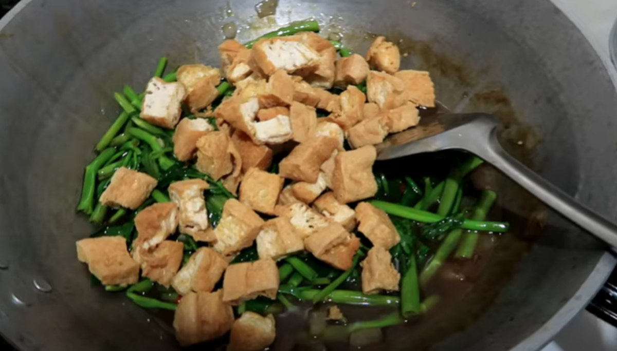 healthy-easy-kangkong-and-tofu-with-oyster-sauce