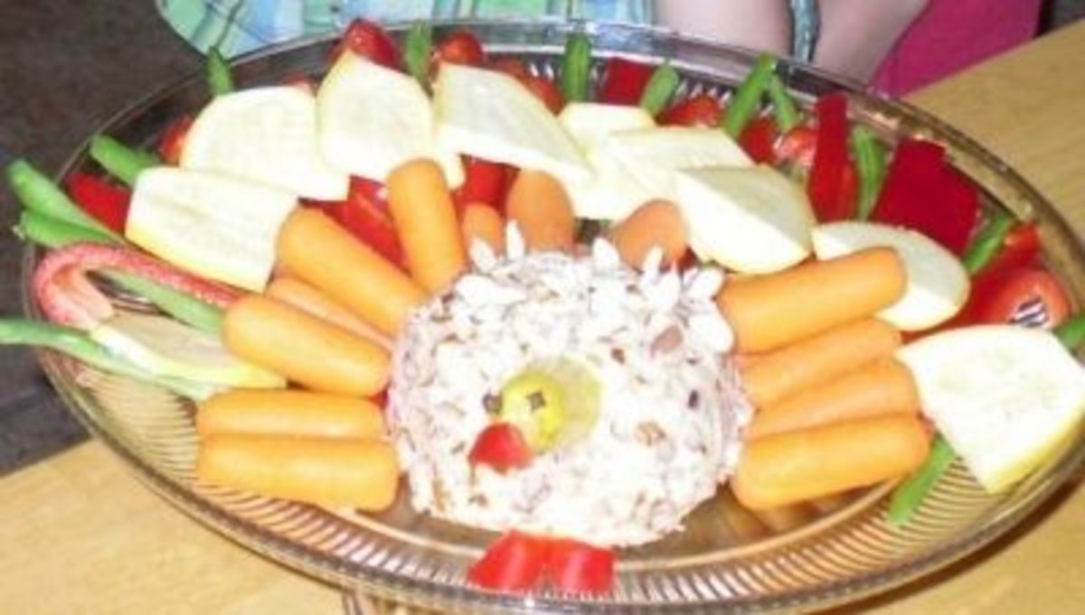 Cheese Ball and Fresh Vegetable Tray Turkey