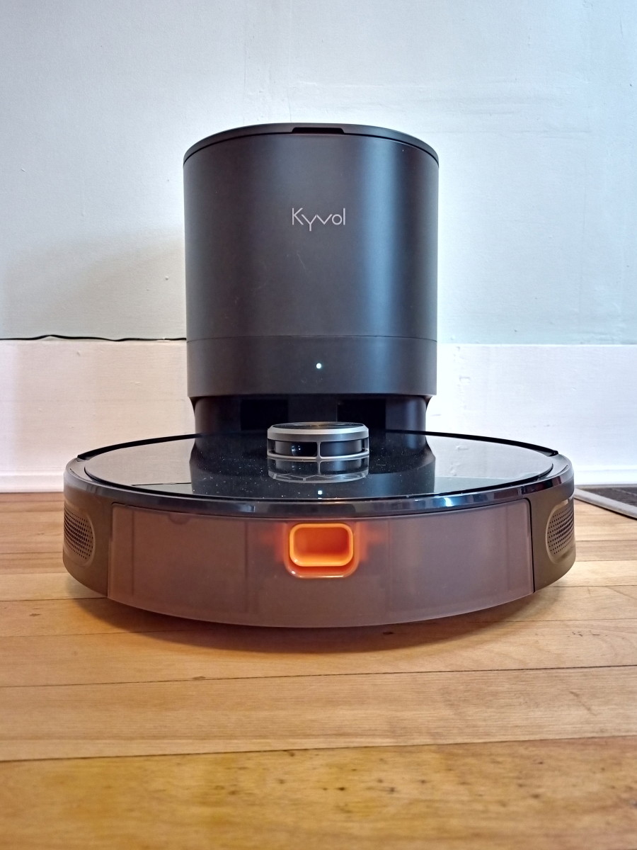 Review of the Kyvol Cybovac S31 Robotic Vacuum