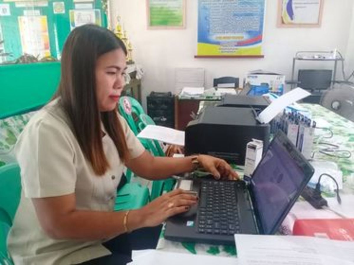 Teacher Sheila is preparing her grading sheets for the quarter. She starts to record the raw scores of her learners in written works and performance tasks.