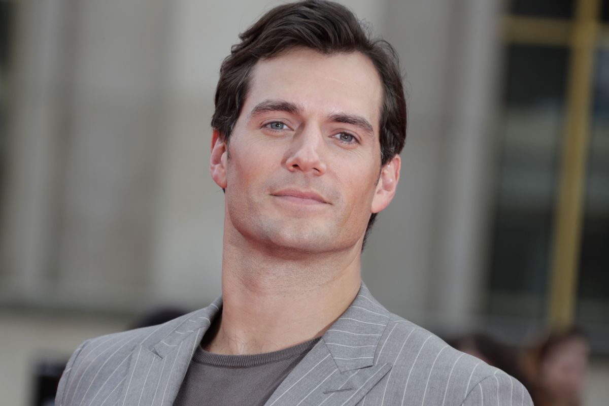 How You Can Get A Chiseled Jawline Like Celebrities Naturally HubPages