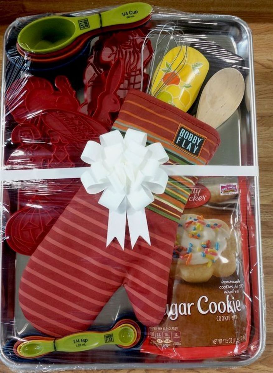 Kitchen Gift Set With Cookie-Cutters