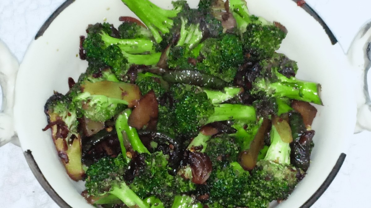 Broccoli Garlic Stir-Fry