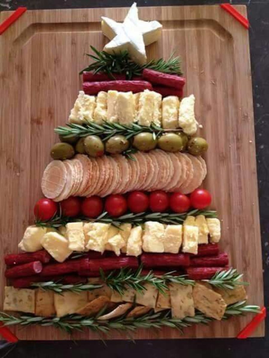 Another Christmas tree cheese platter with a brie star